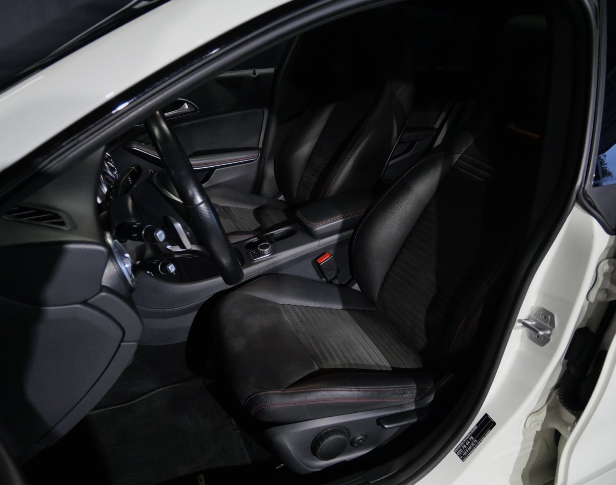 Mercedes-Benz CLA 220 d AMG 2015, bild 7/10