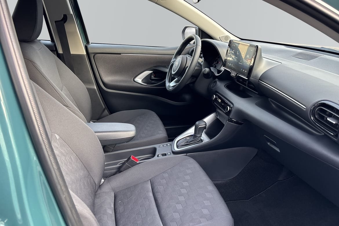 Toyota Yaris 1.5 Hybrid 116 2026, bild 6/10