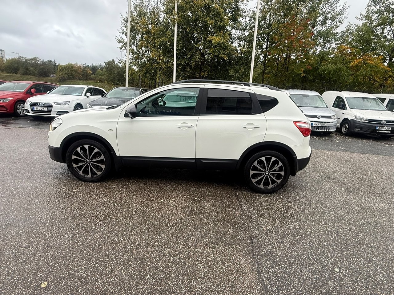 Nissan Qashqai 2.0 2013, bild 2/10