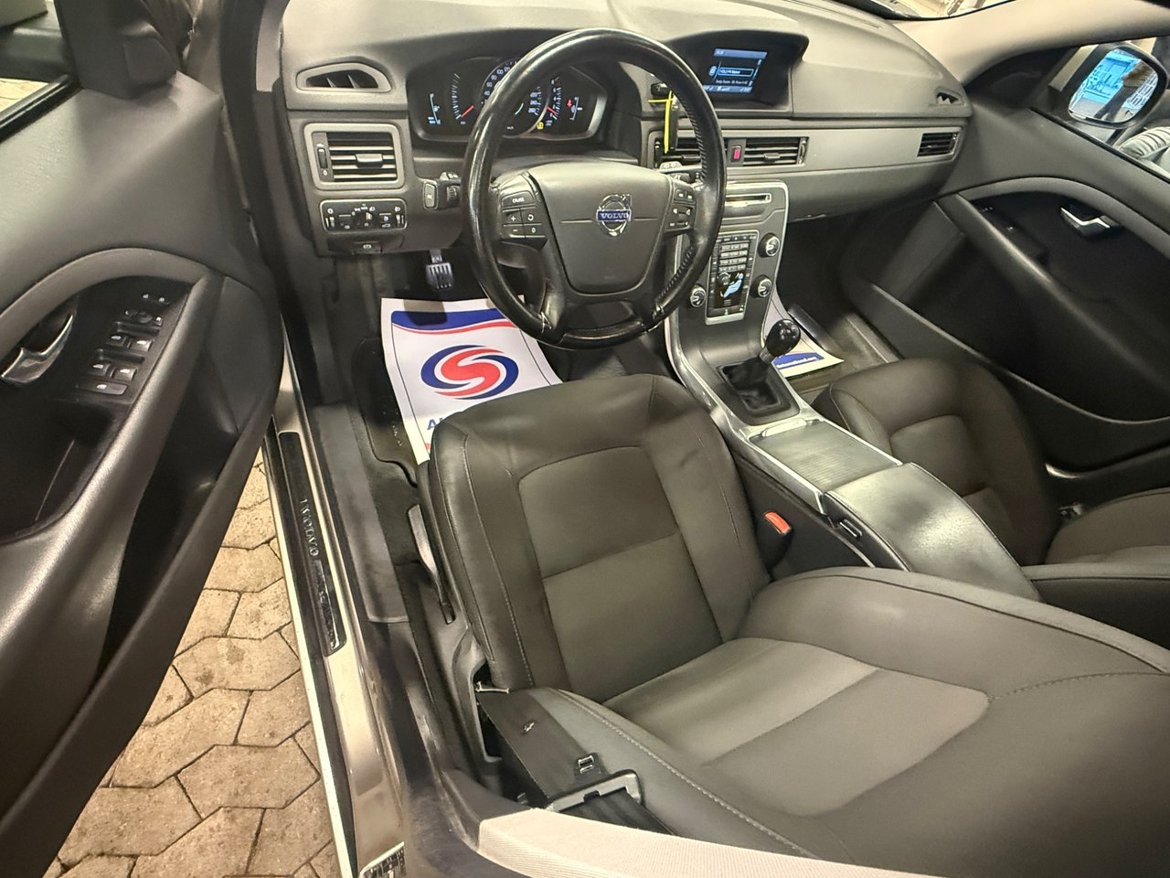 Volvo V70 T4 Edition 2014, kuva 7/10