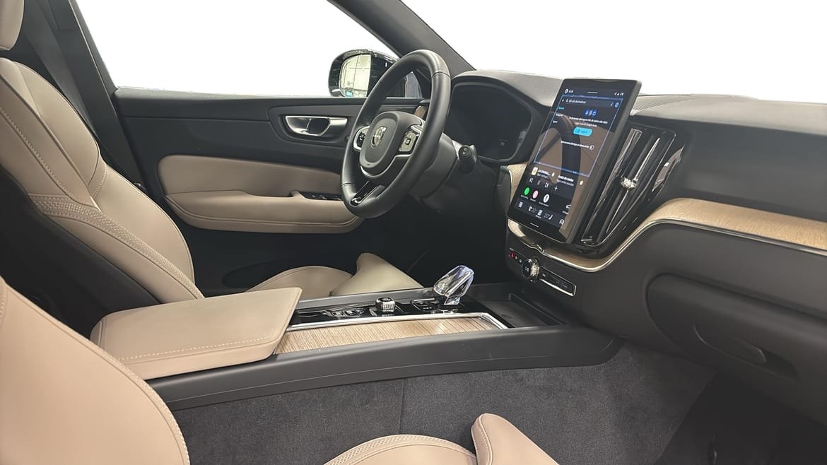 Volvo XC60 T6 Plus Dark Nordic 2026, bild 4/10