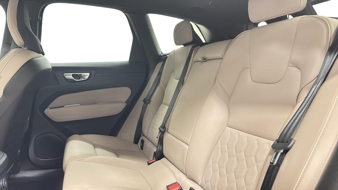 Volvo XC60 T6 Plus Dark Nordic 2026, bild 6/10