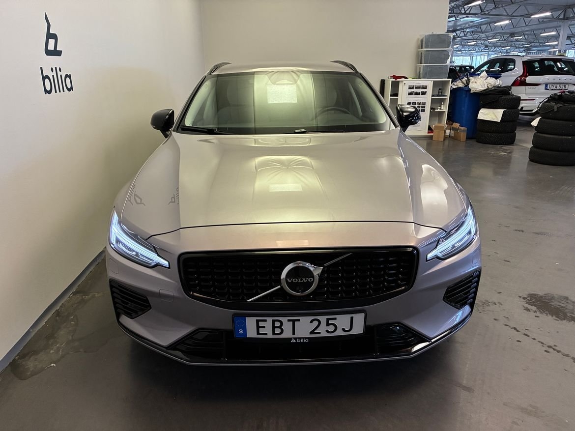 Volvo V60 T6 Plus Dark Nordic 2026, bild 2/10