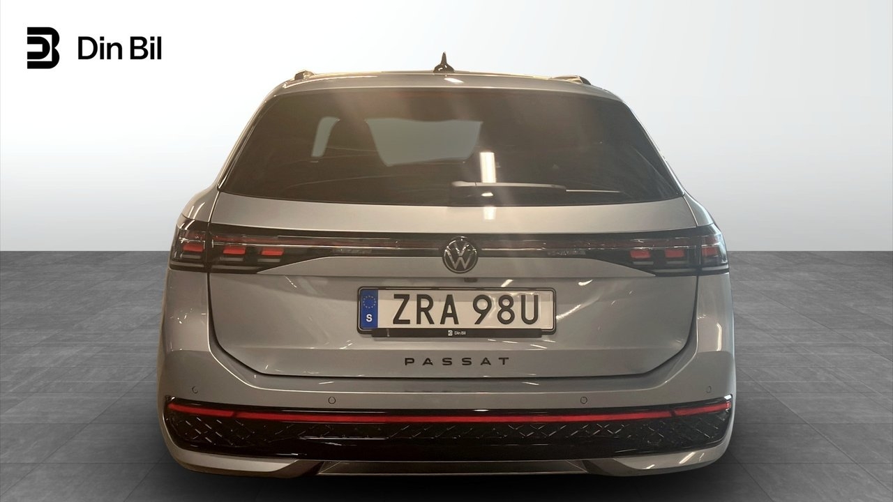 Volkswagen Passat R-Line 2026, bild 5/14