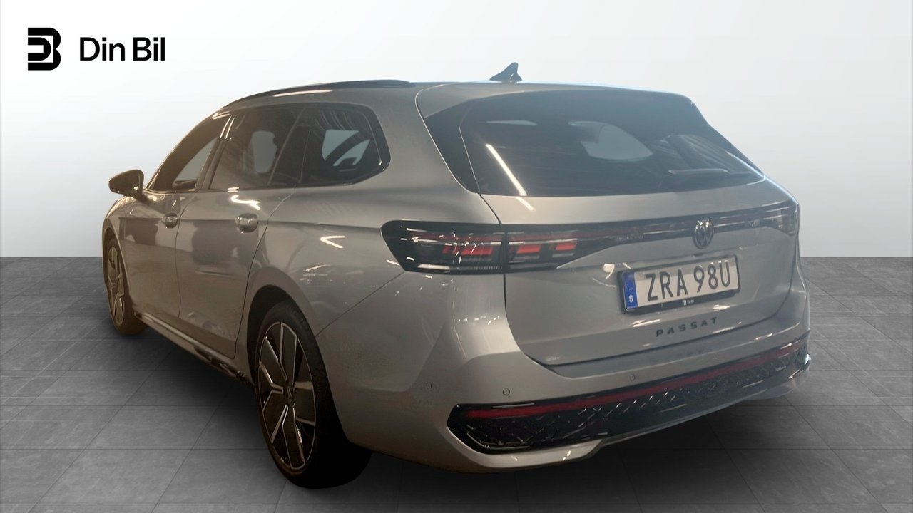 Volkswagen Passat R-Line 2026, bild 3/14
