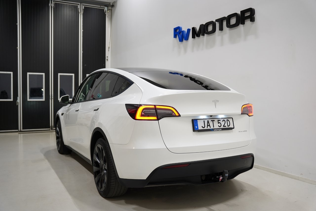 Tesla Model Y 2024, bild 7/10