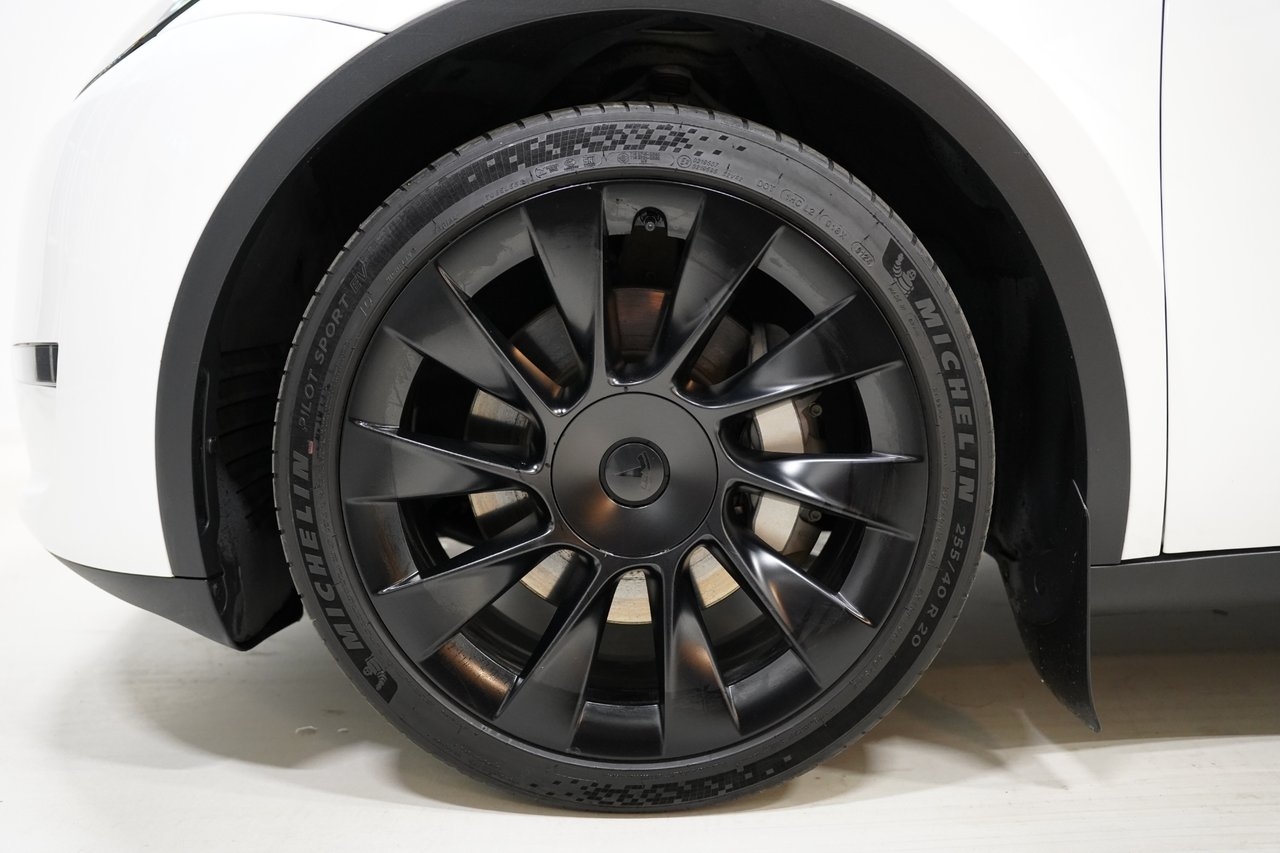 Tesla Model Y 2024, bild 4/10