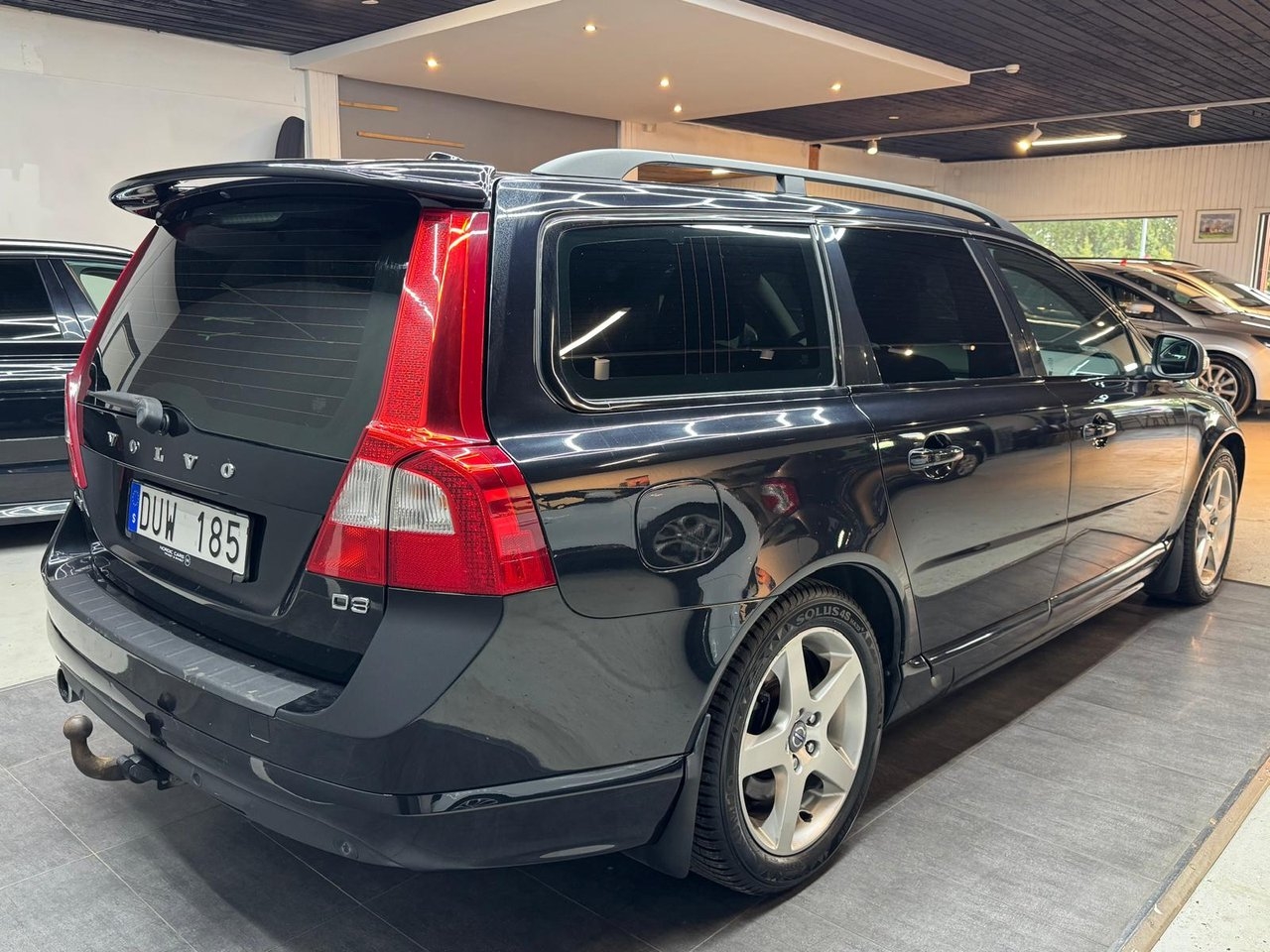 Volvo V70 D3 R Design 2011, kuva 5/10