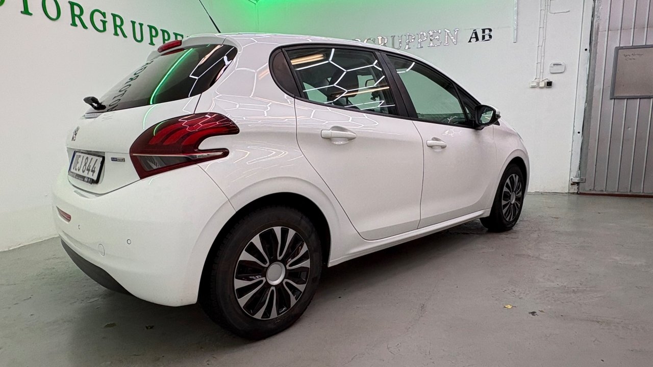 Peugeot 208 1.2 PureTech 82 2016, bild 5/10