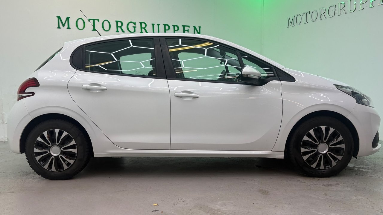 Peugeot 208 1.2 PureTech 82 2016, bild 4/10
