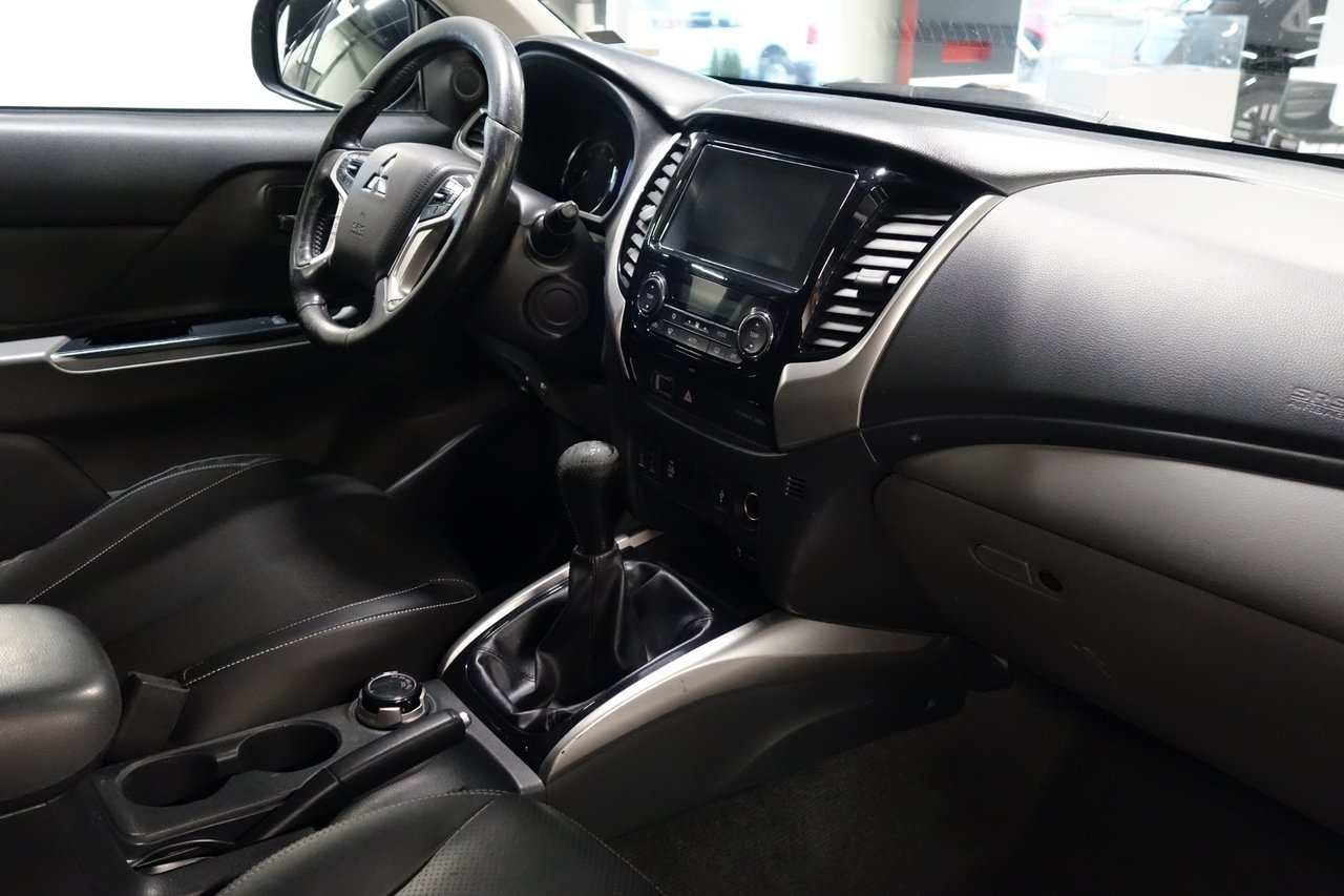 Mitsubishi L200 2.4 DI-D+ Business 2017, kuva 6/8