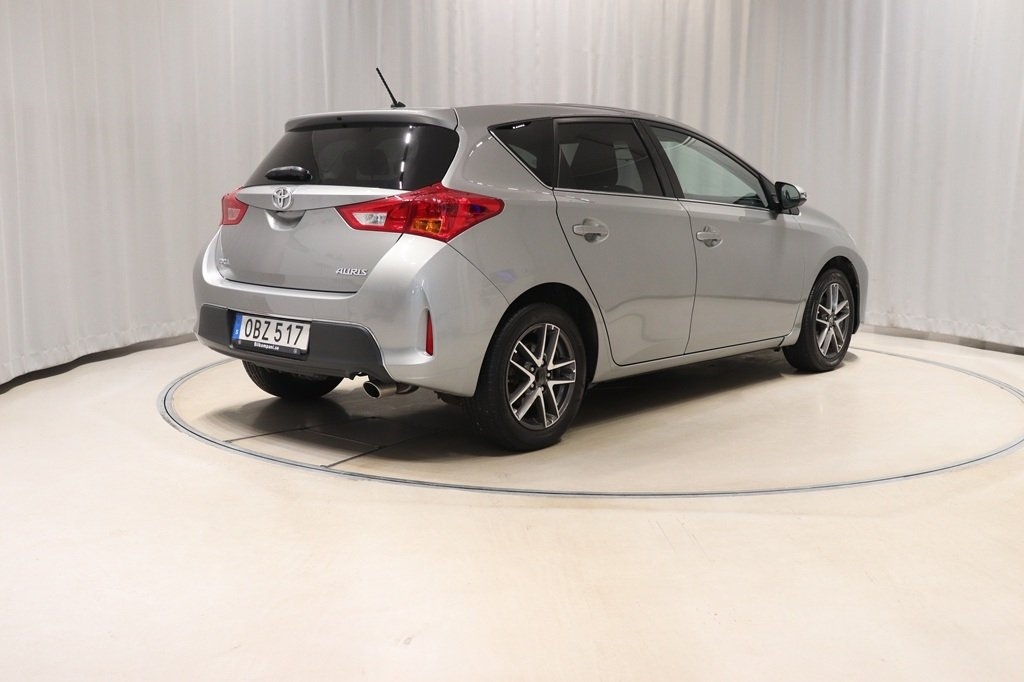 Toyota Auris 1.6 2015, bild 4/10