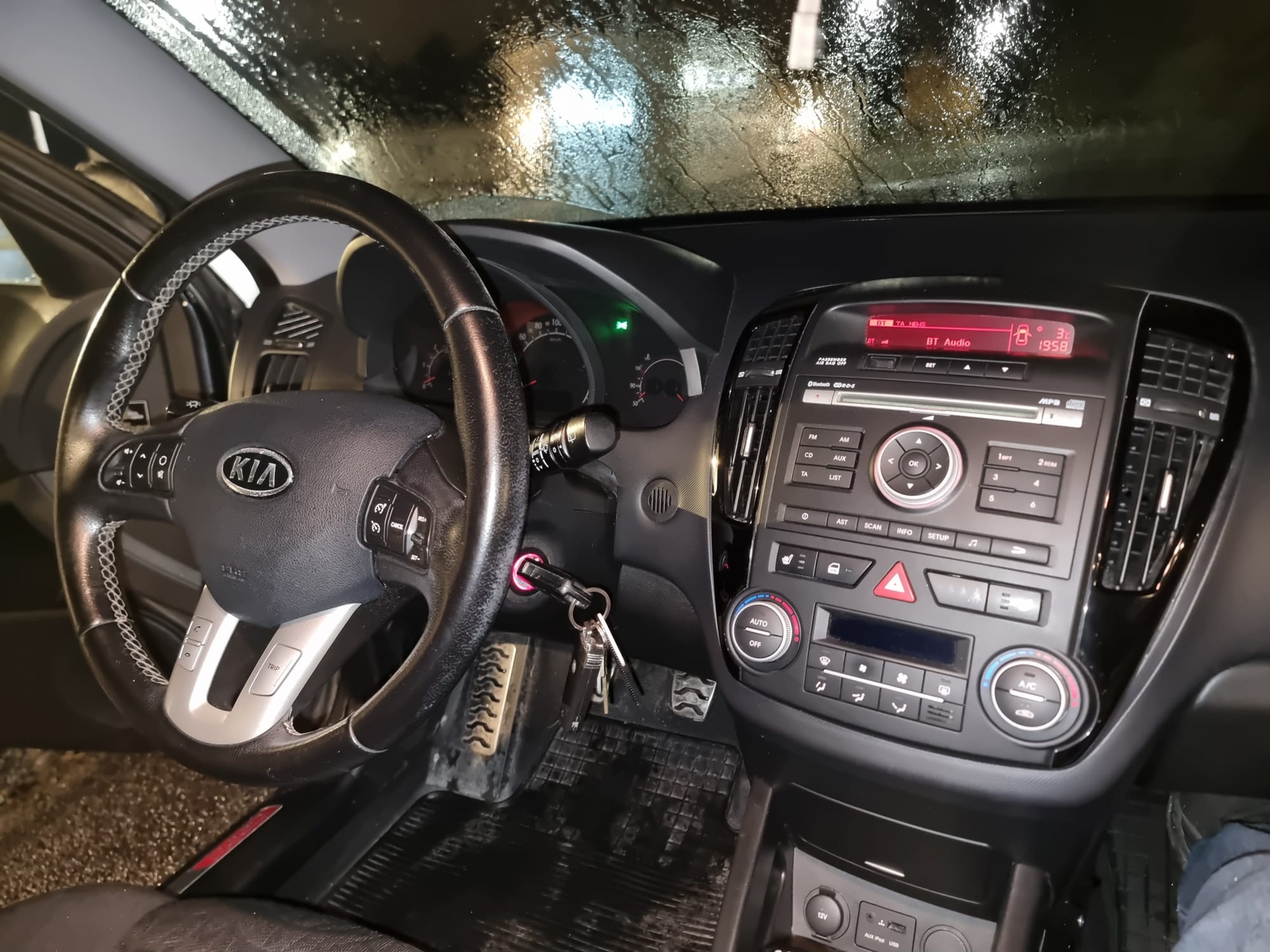 Kia Ceed 1.6 CRDi 128 2012, bild 6/10