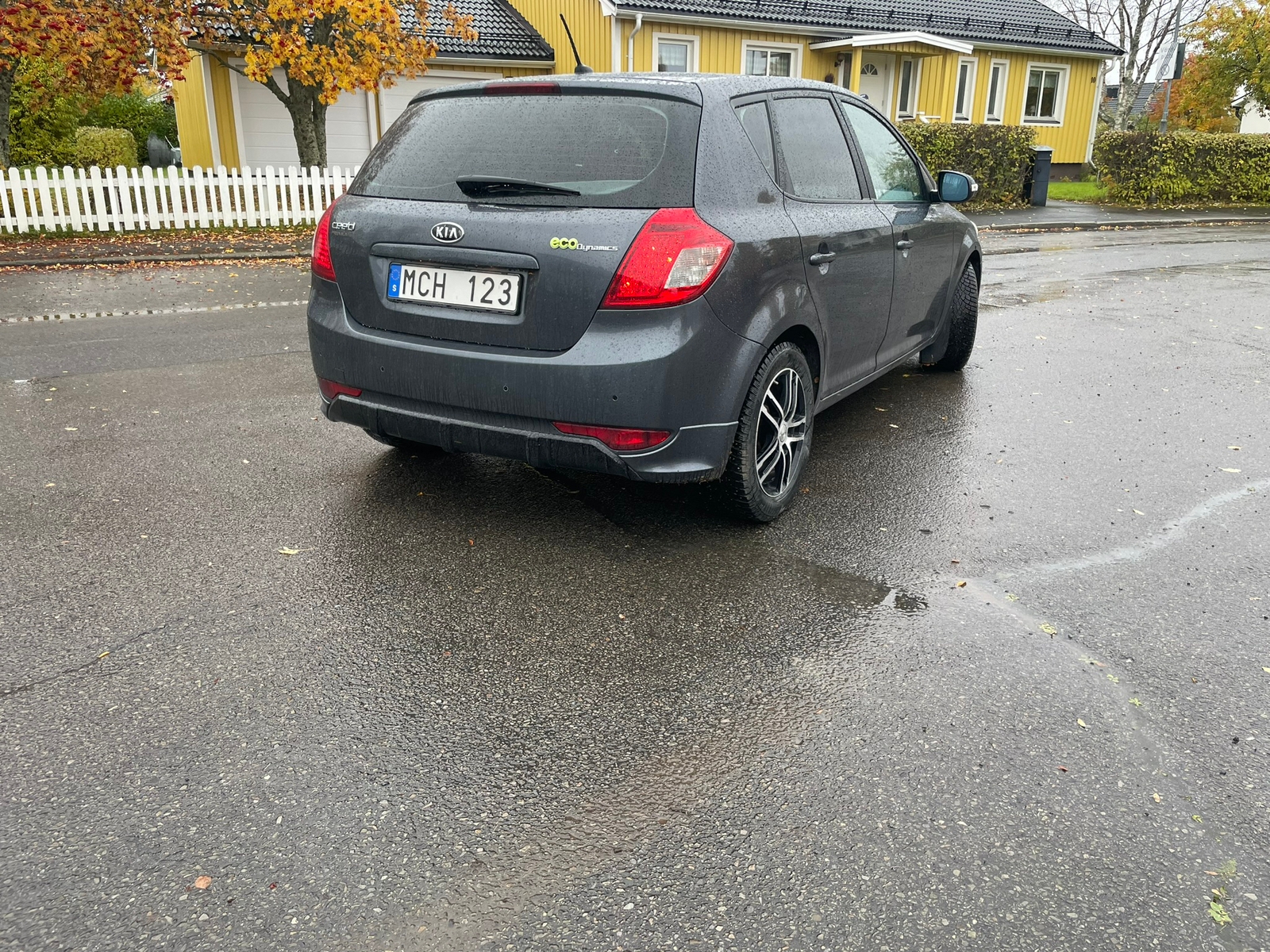 Kia Ceed 1.6 CRDi 128 2012, bild 4/10