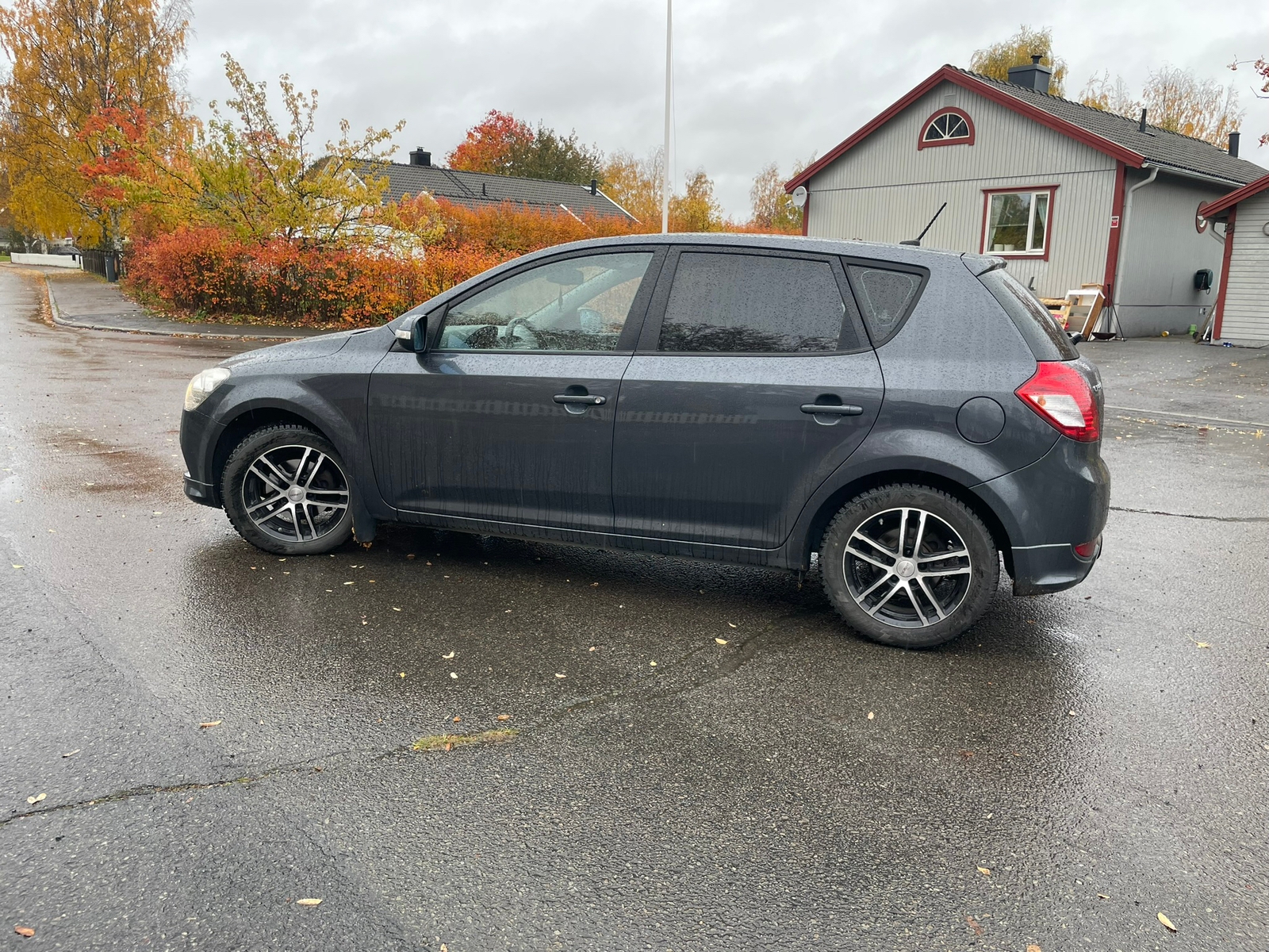 Kia Ceed 1.6 CRDi 128 2012, bild 3/10