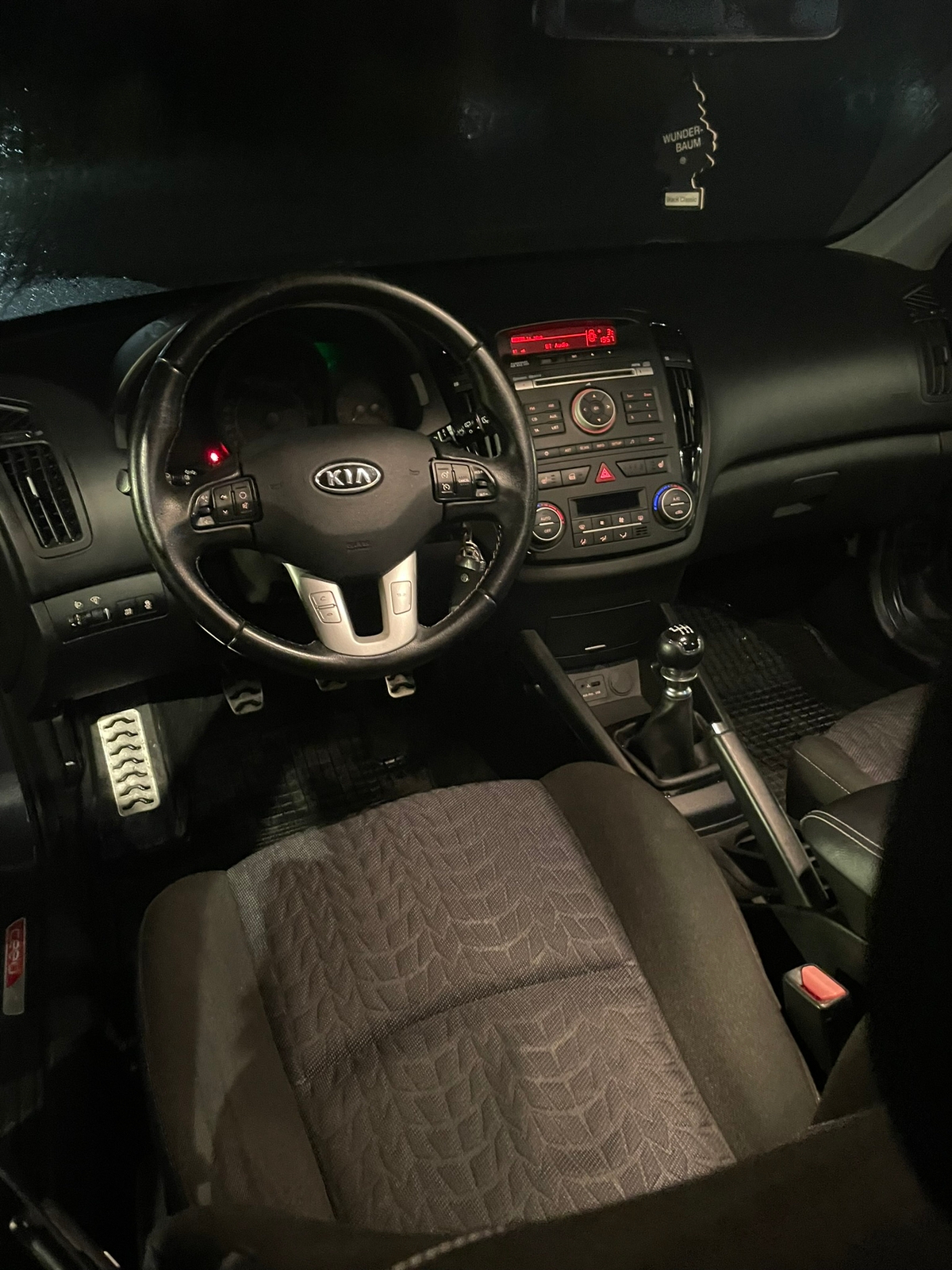 Kia Ceed 1.6 CRDi 128 2012, bild 5/10
