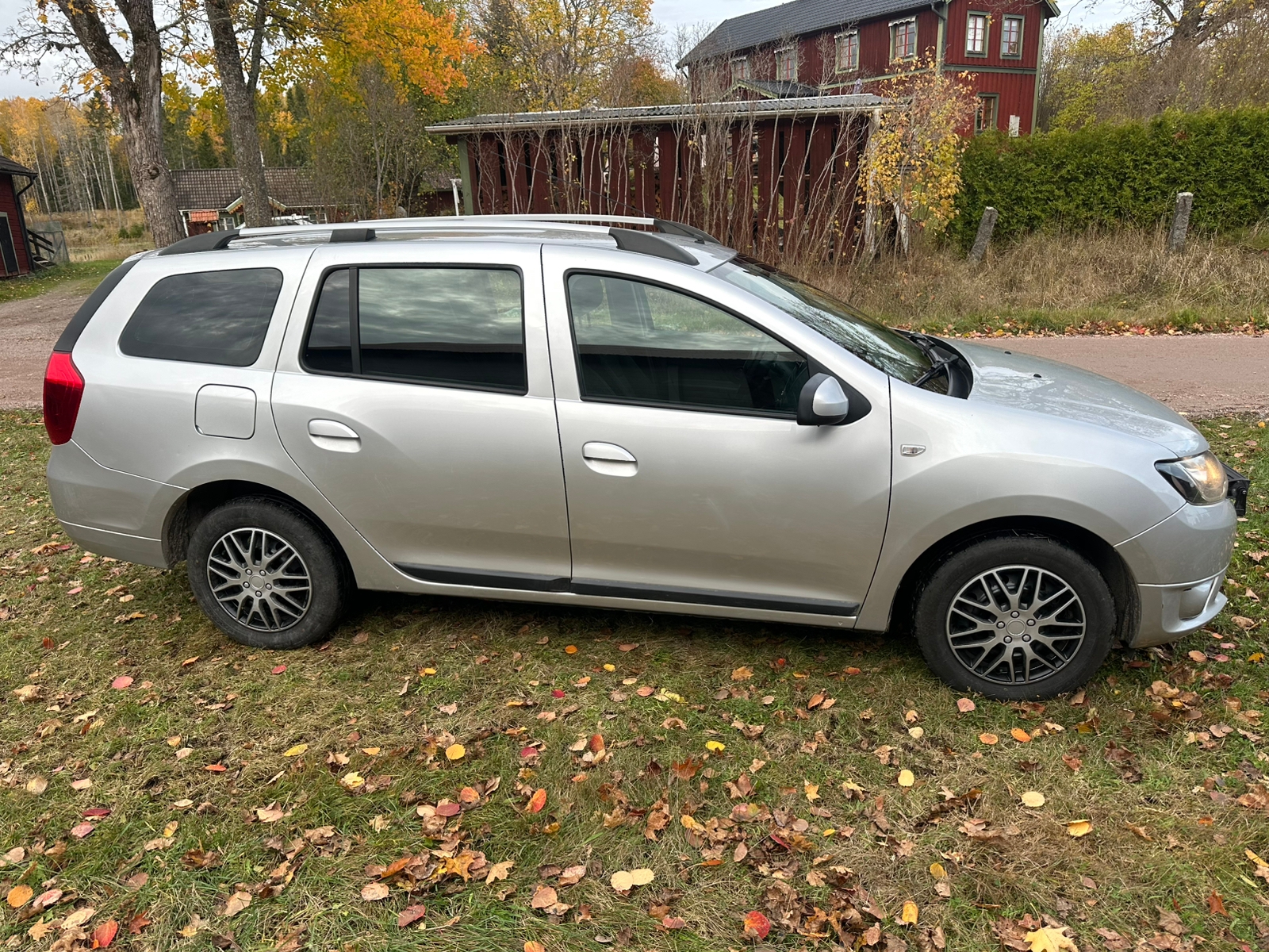 Dacia Logan TCe 90 2016, kuva 3/10