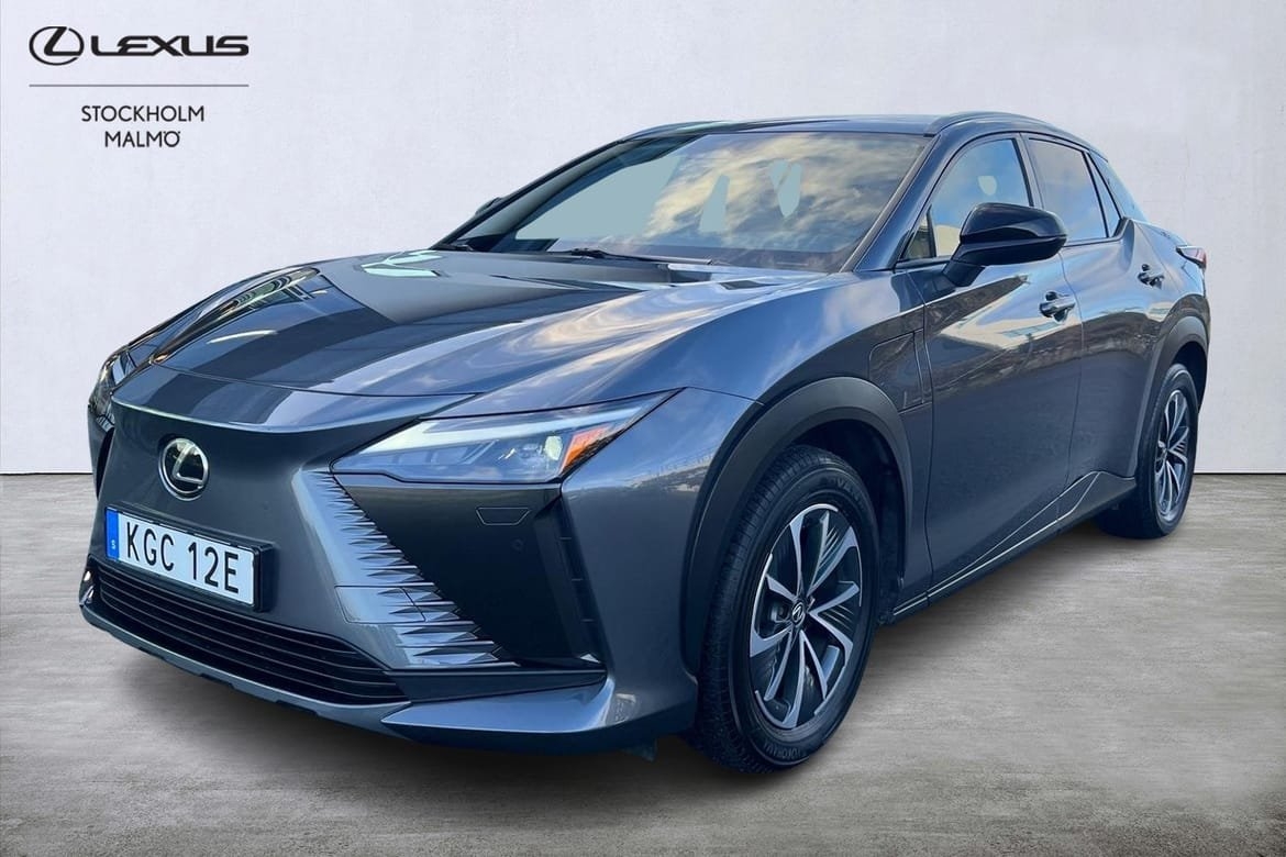 Lexus RZ