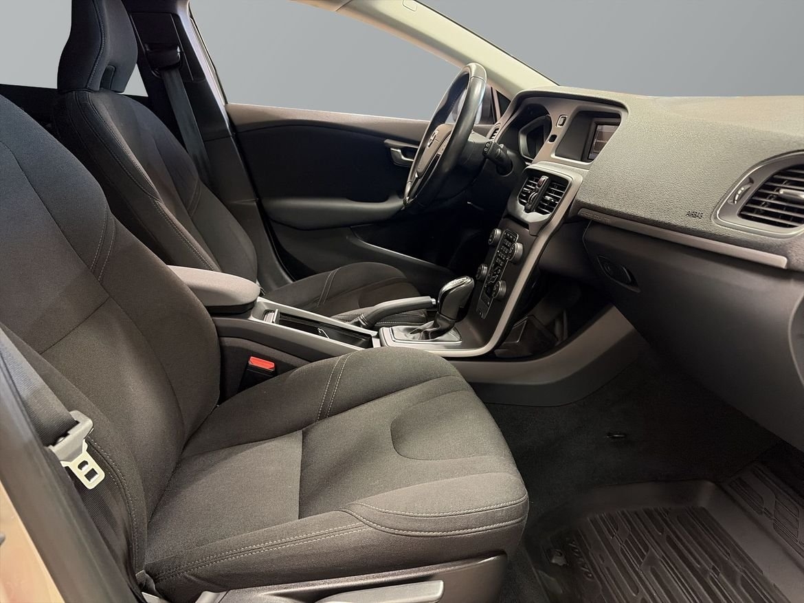 Volvo V40 Cross Country D2 Business 2018, bild 7/10