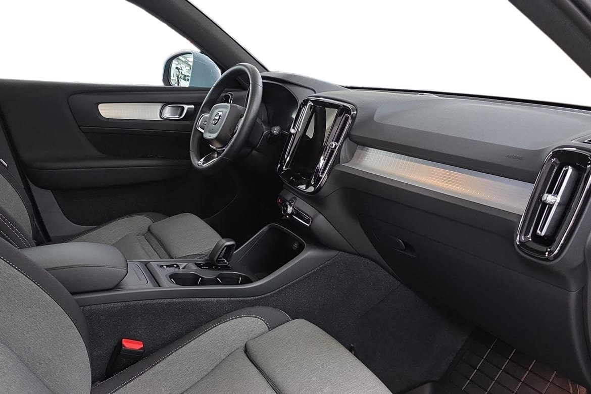 Volvo XC40 B3 Core 2024, bild 7/10