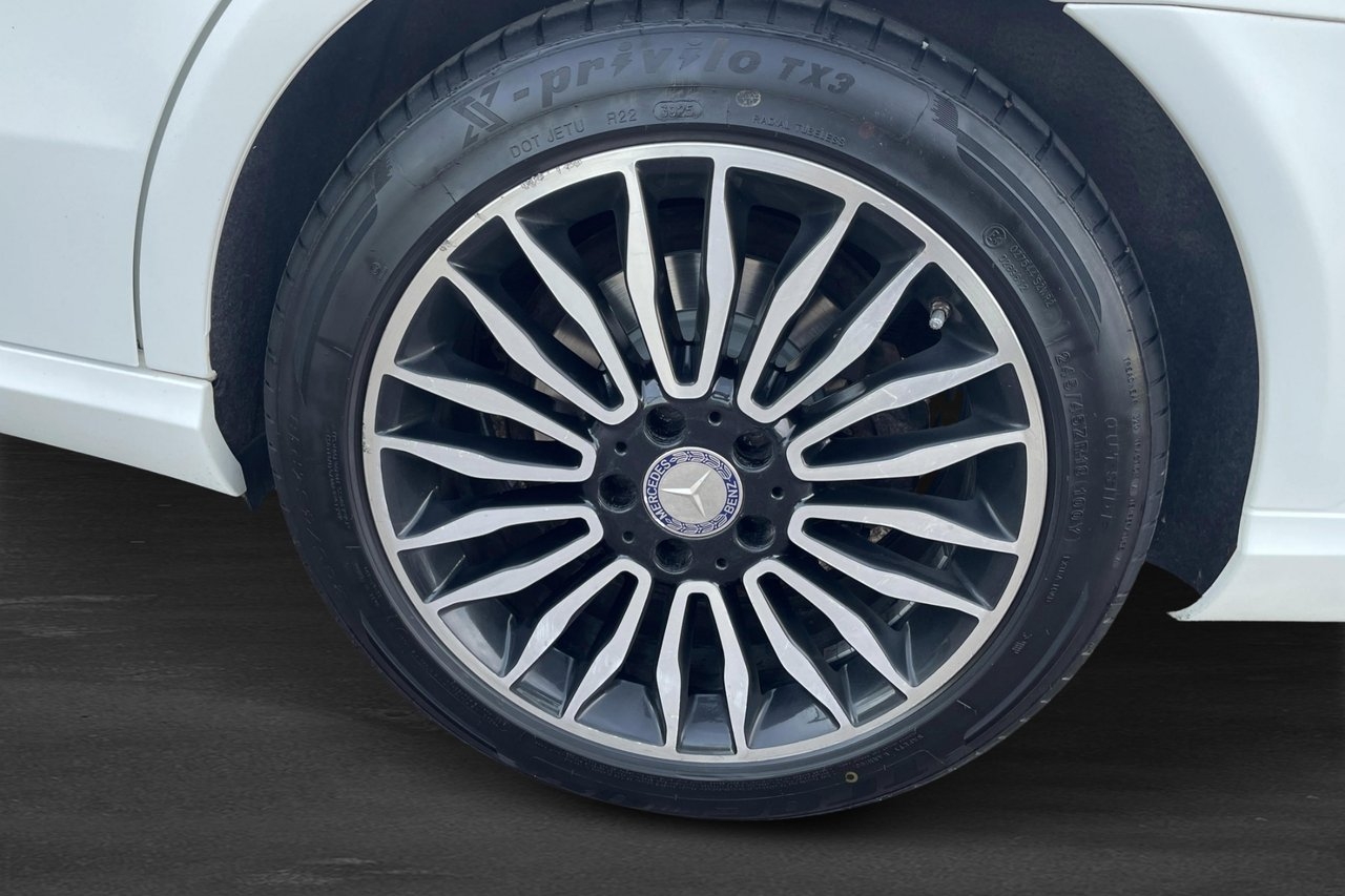 Mercedes-Benz E 220 BlueTEC Avantgarde 2016, bild 5/10