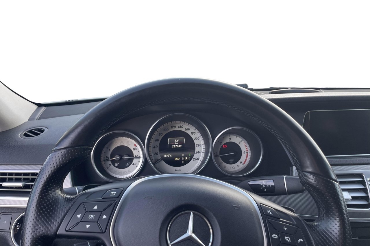 Mercedes-Benz E 220 BlueTEC Avantgarde 2016, bild 7/10