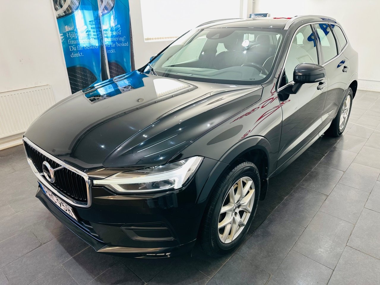 Volvo XC60 D4 Momentum 2019, bild 5/10