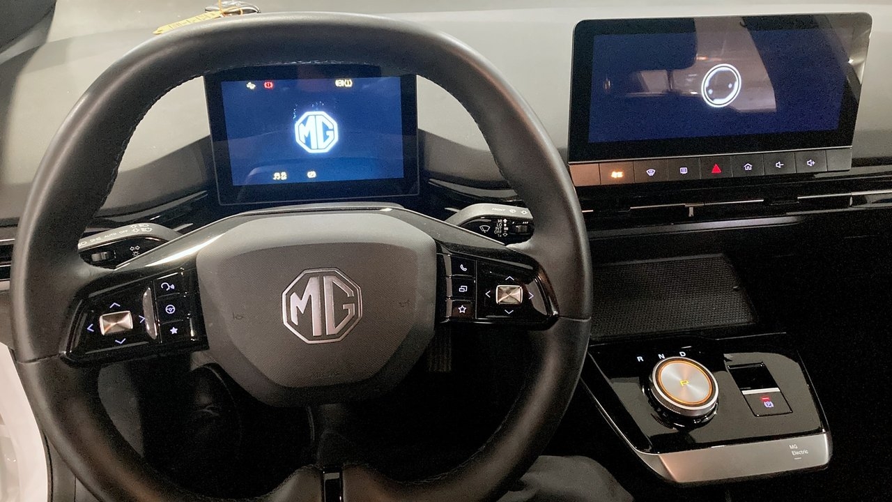 MG MG4 Electric Luxury 2022, bild 4/10
