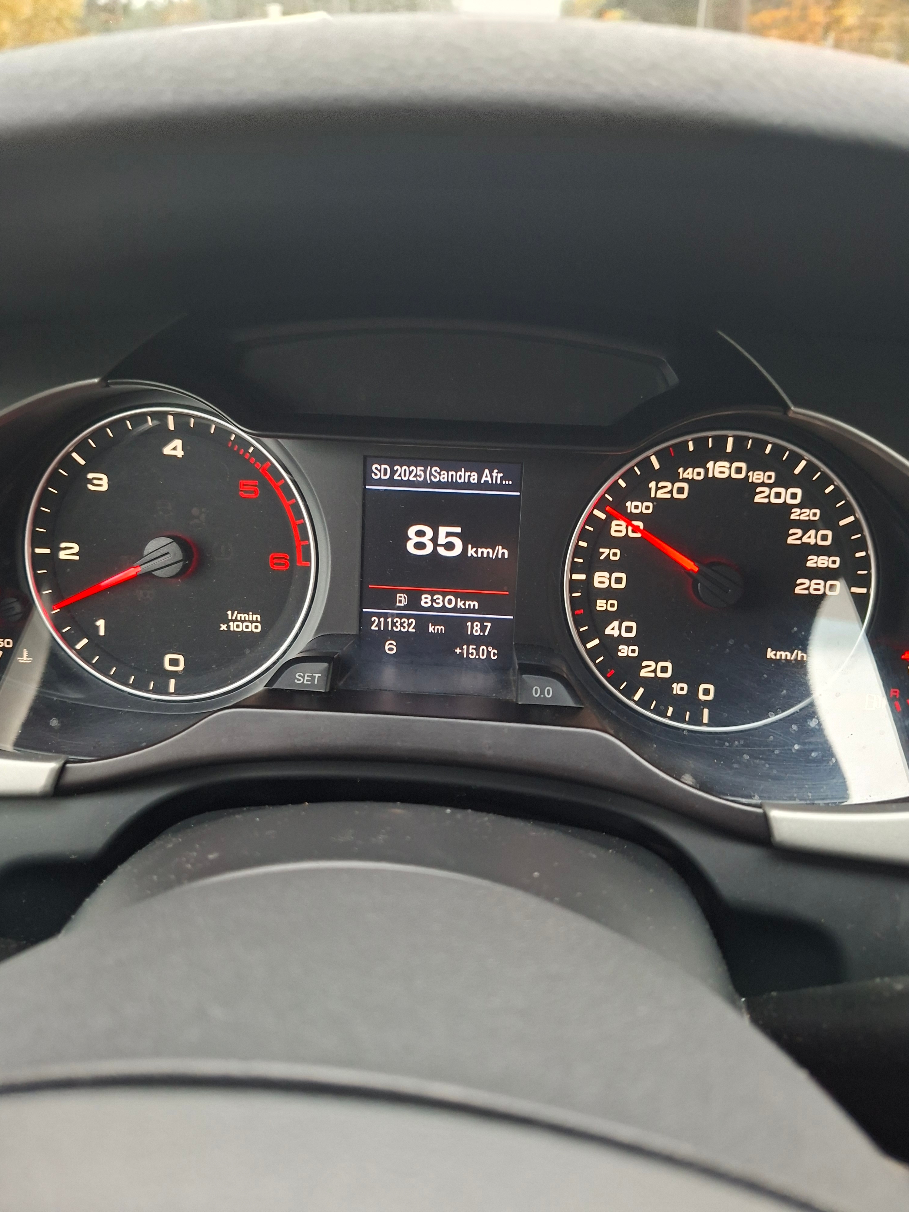 Audi A4 2.0 TDI 2010, bild 7/7