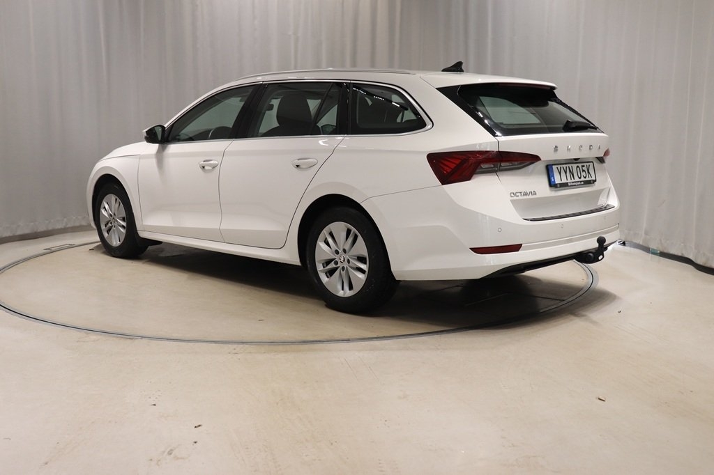 Skoda Octavia 2024, bild 6/10