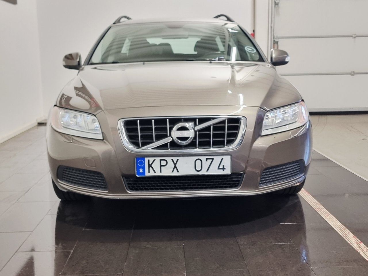 Volvo V70 2.0 Kinetic 2011, bild 3/10