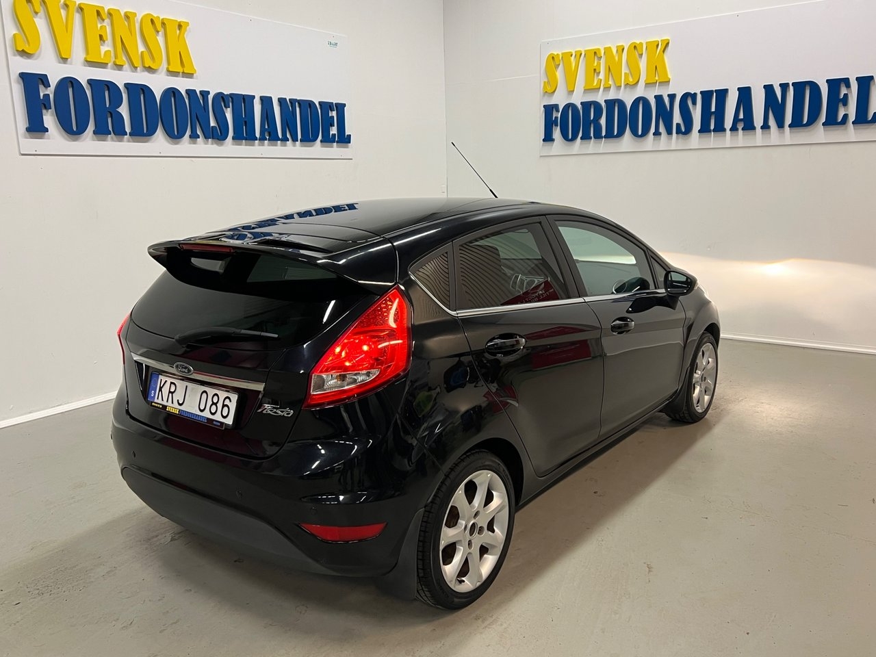 Ford Fiesta 1.25 Titanium 2010, bild 4/10