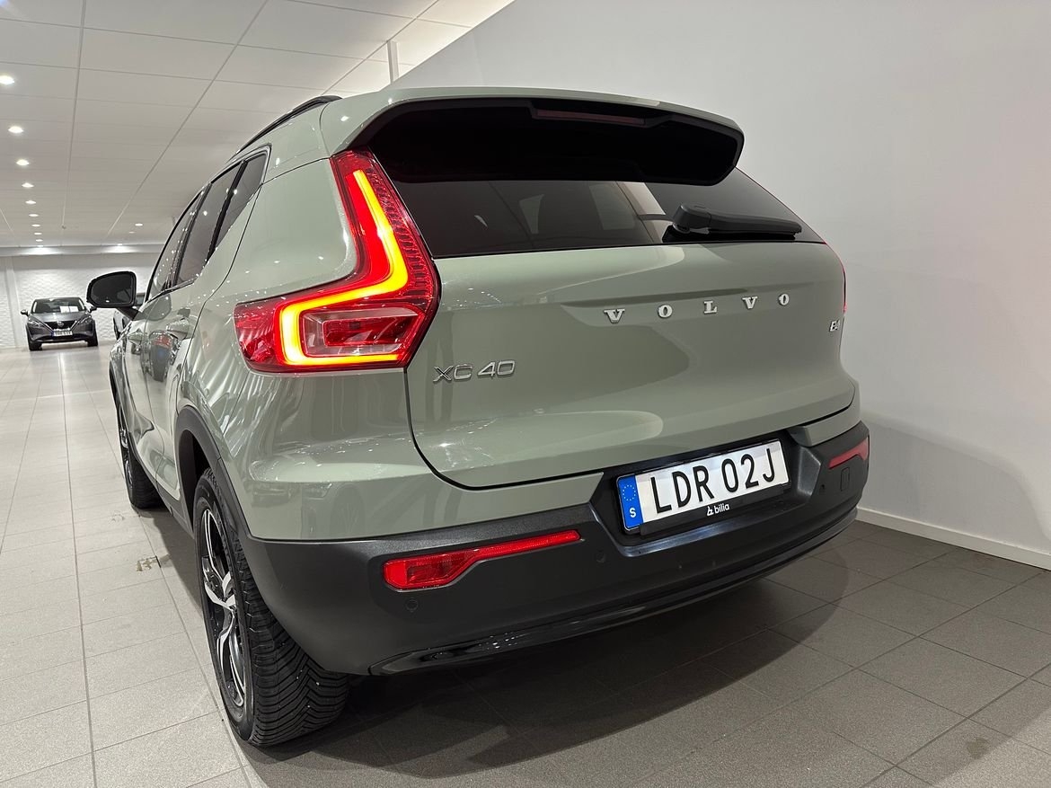 Volvo XC40 B4 Plus Dark 2024, bild 3/10