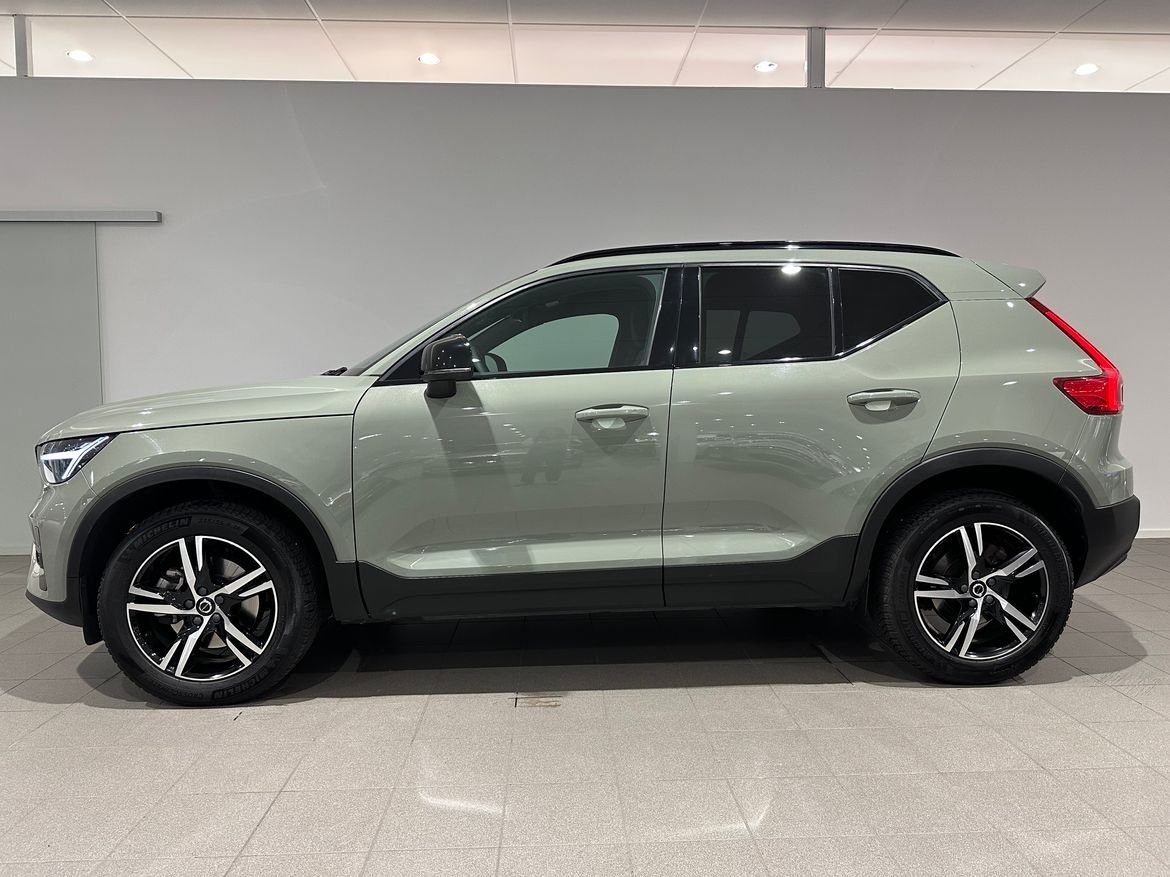 Volvo XC40 B4 Plus Dark 2024, bild 4/10