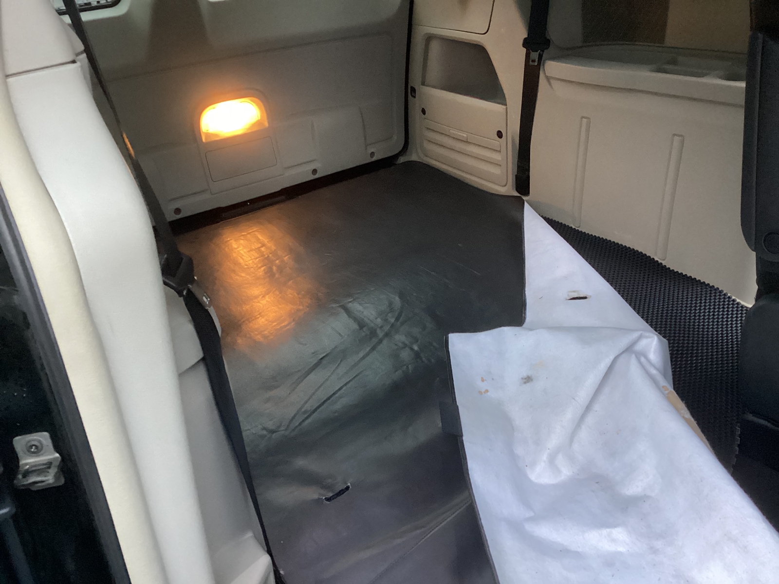 Chrysler Town & Country 2012, bild 5/6