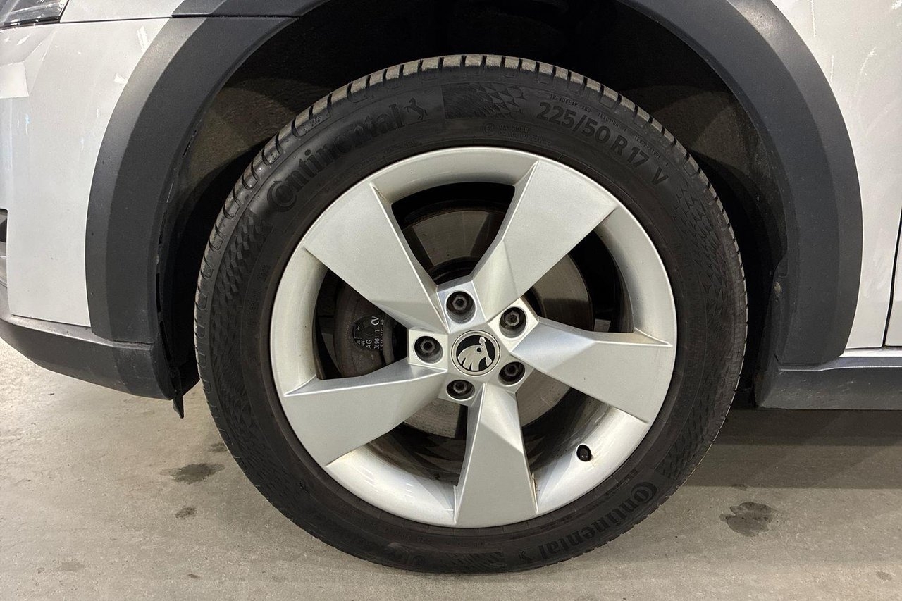 Skoda Octavia Scout 1.8 TSI 2018, bild 4/10