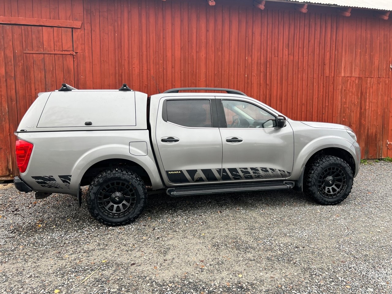 Nissan Navara 2.3 dCi Tekna N-GUARD 2018, bild 4/10