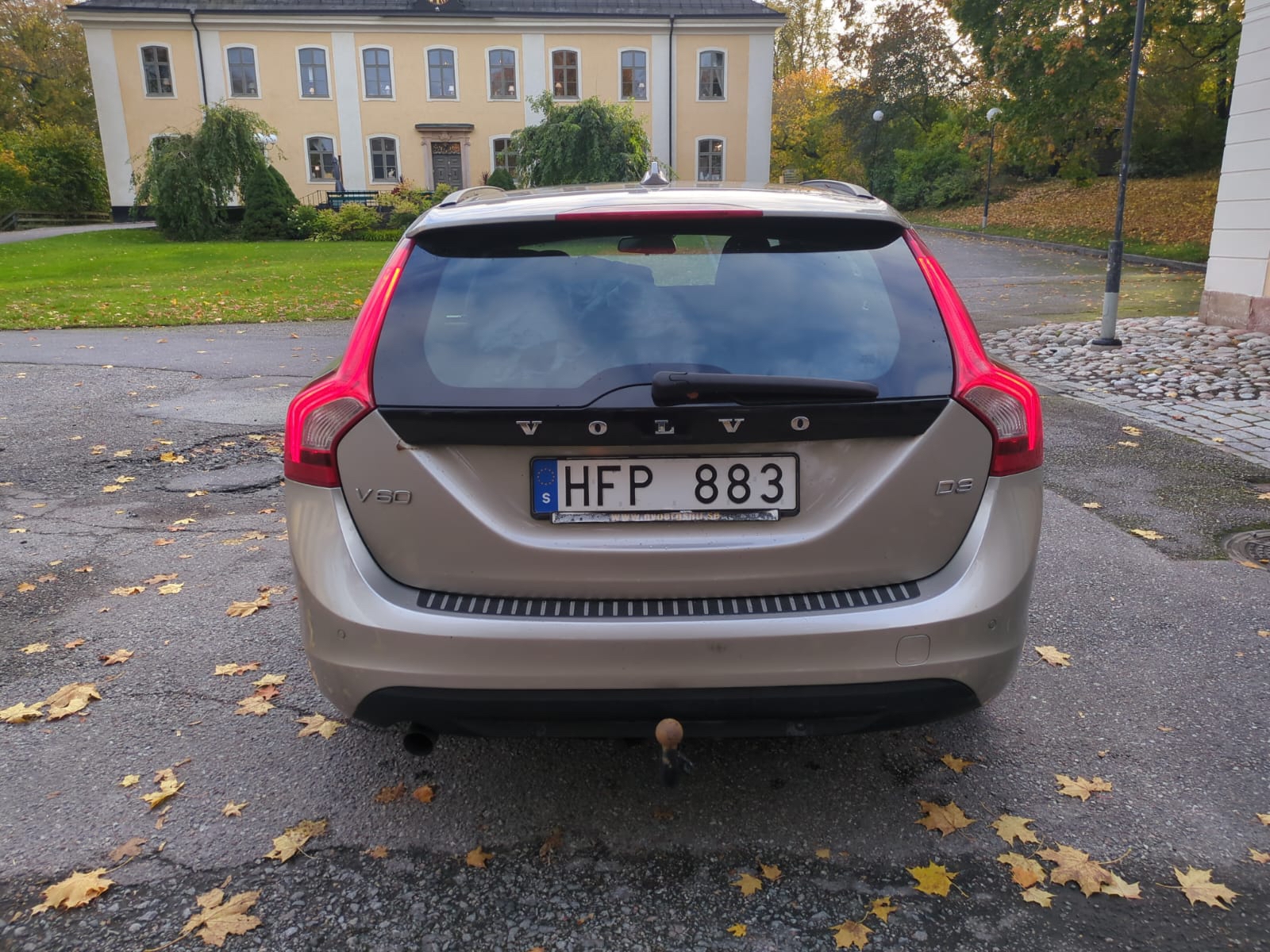 Volvo V60 D3 Momentum 2011, kuva 4/10