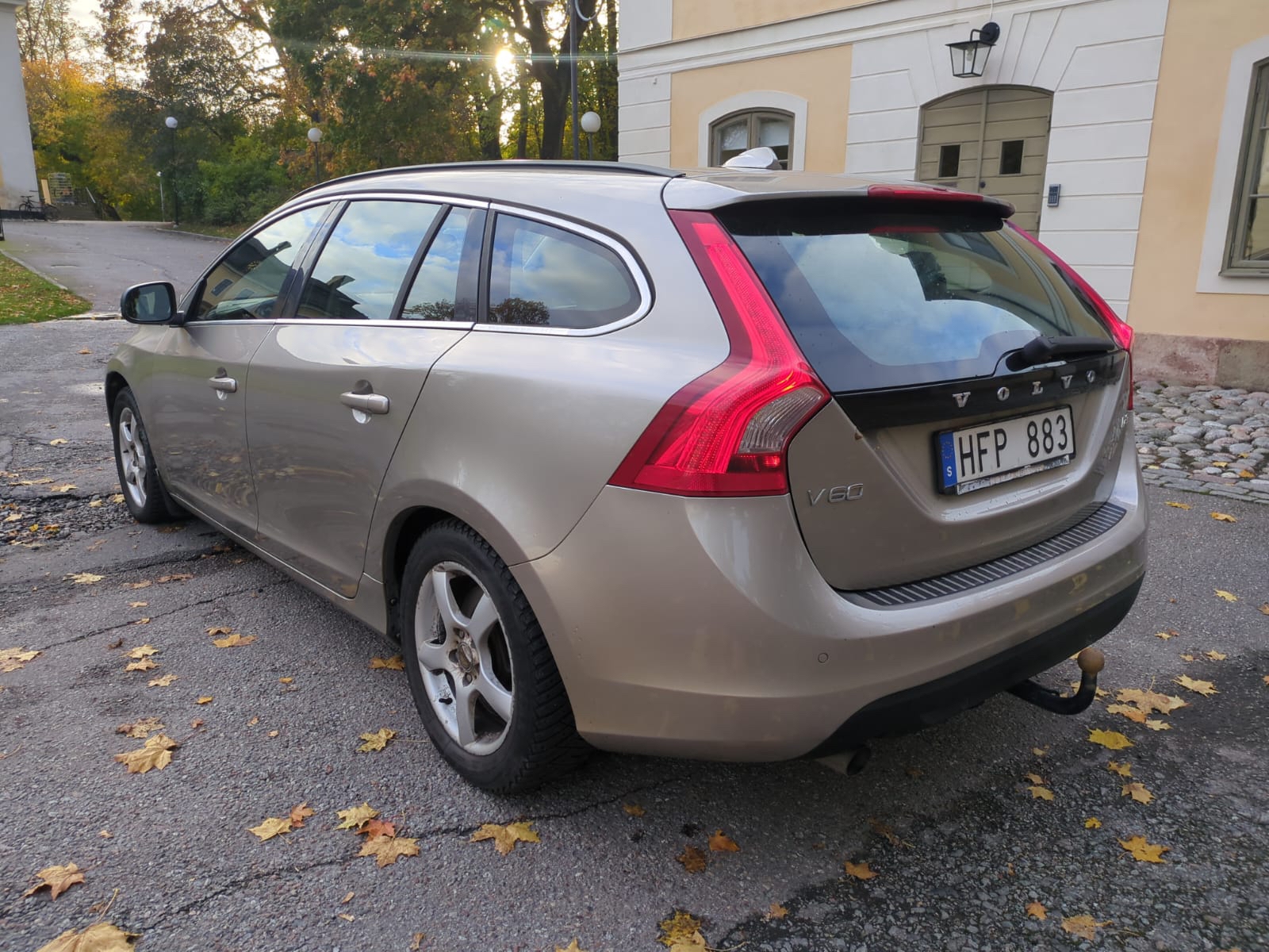 Volvo V60 D3 Momentum 2011, kuva 3/10