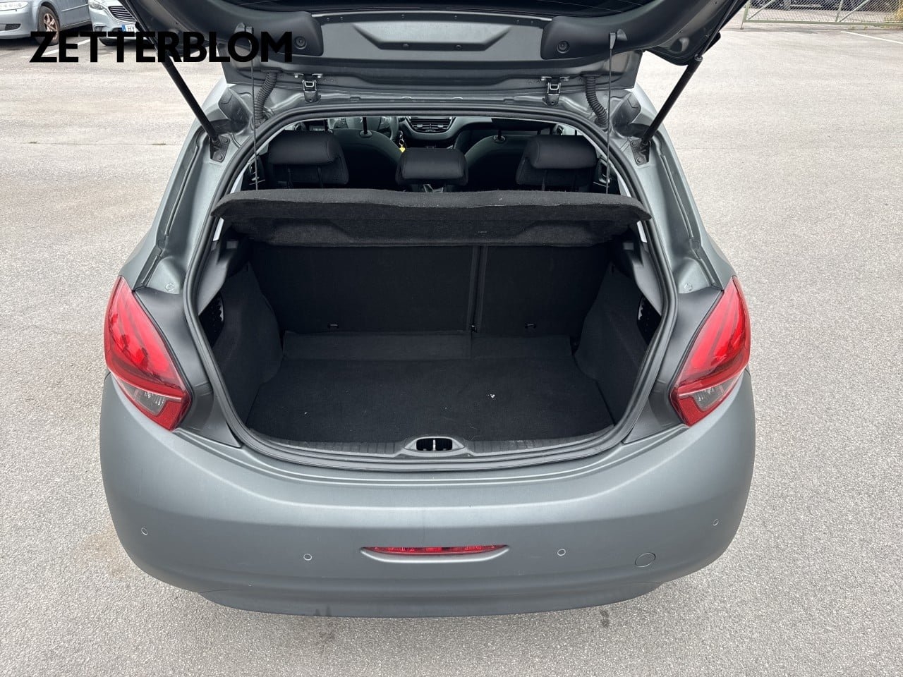 Peugeot 208 2017, bild 6/10