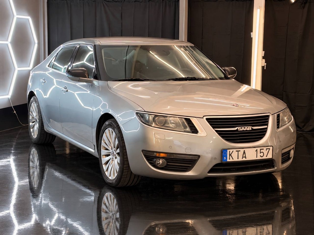 Saab 9-5 2.0 TiD Vector 2010, bild 3/10