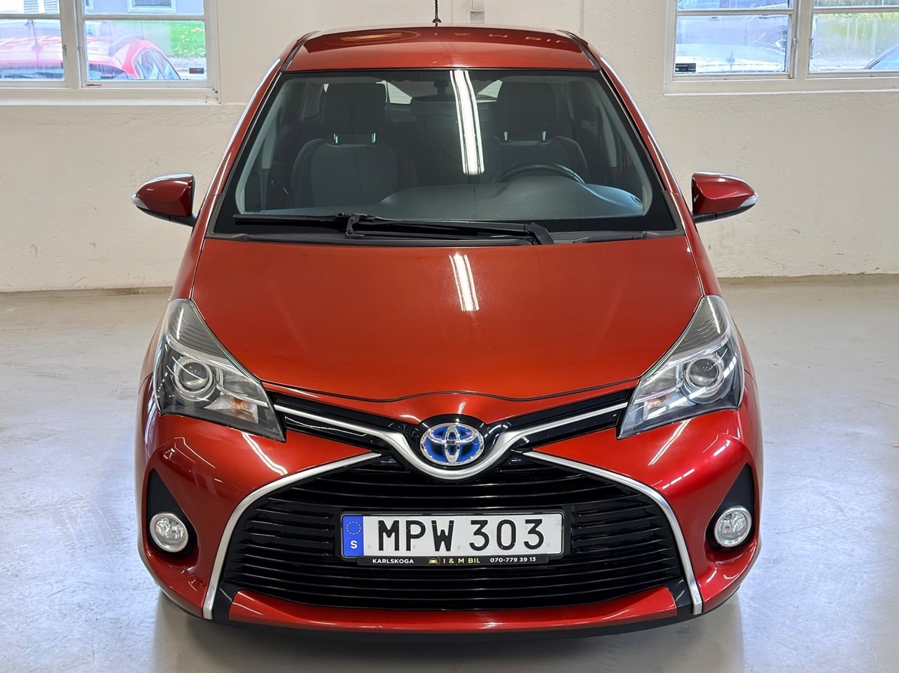 Toyota Yaris 1.5 Hybrid Active 2014, photo 4/10