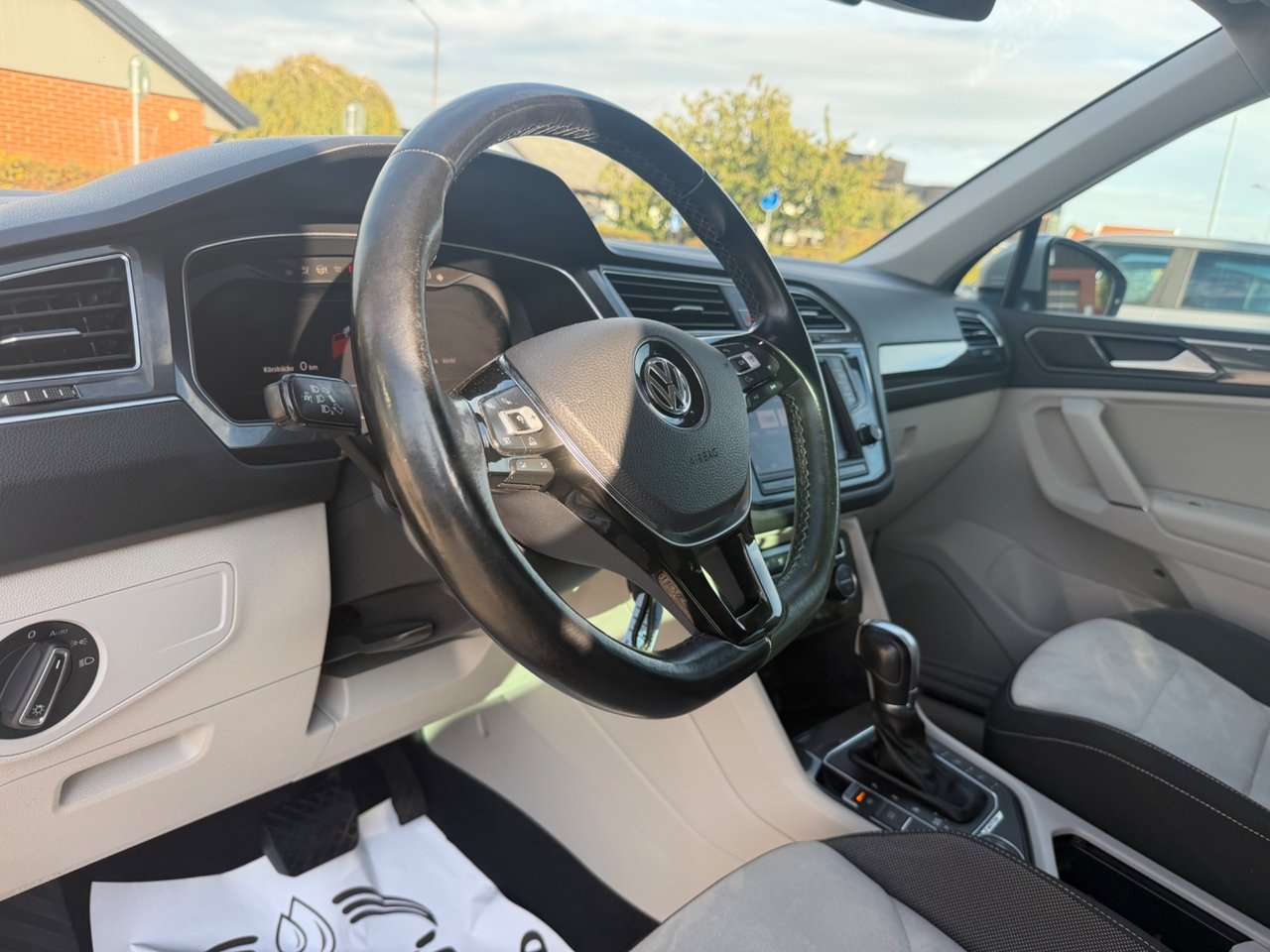 Volkswagen Tiguan 2.0 TDI SCR 2017, photo 10/10