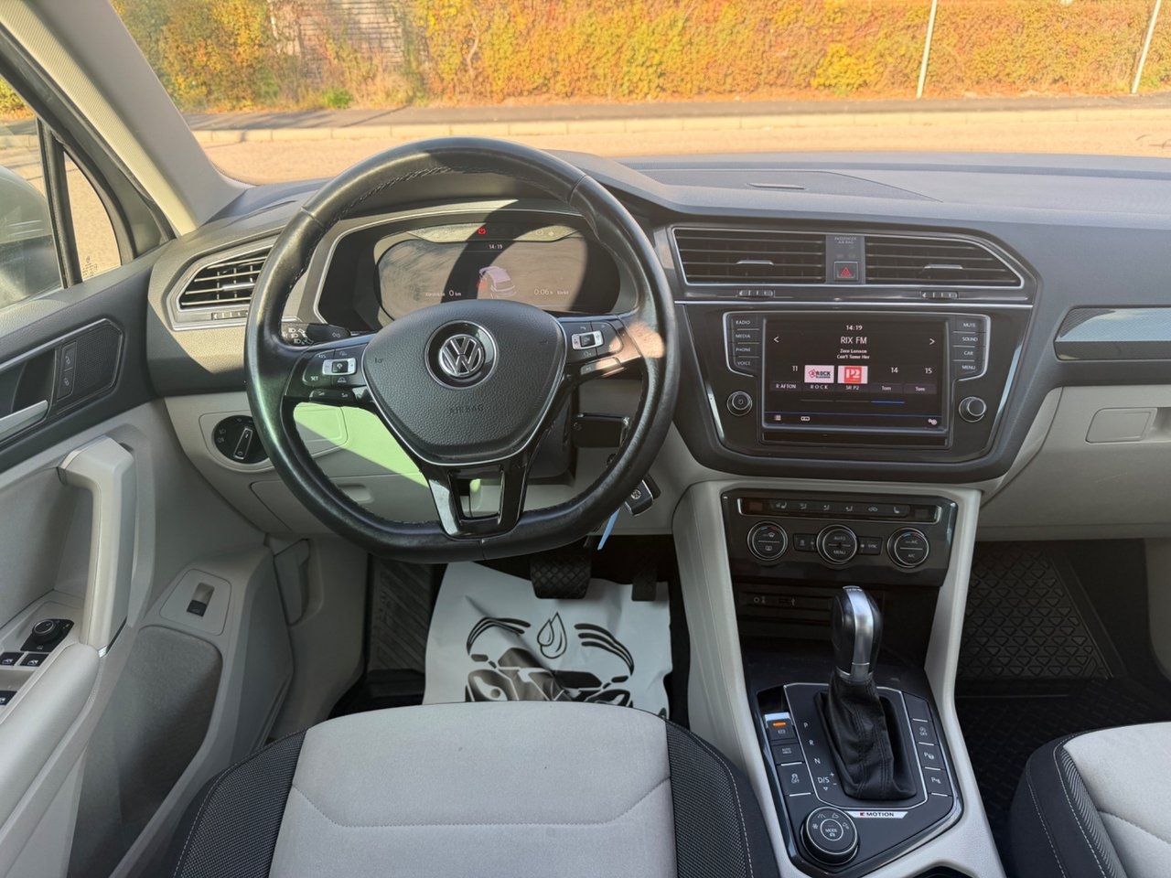 Volkswagen Tiguan 2.0 TDI SCR 2017, photo 9/10