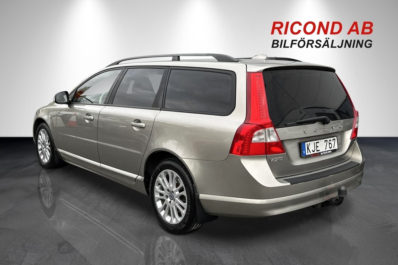 Volvo V70 3.2 Momentum 2008, bild 4/10