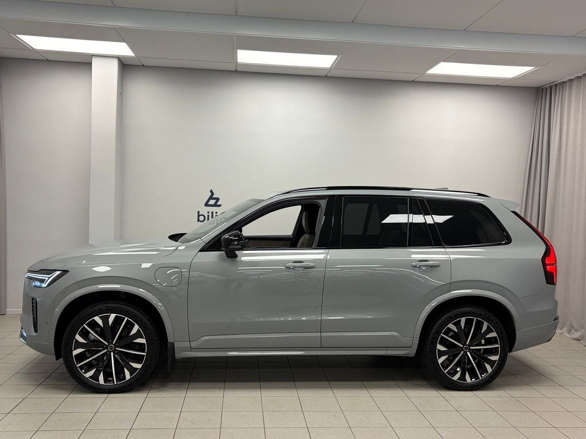 Volvo XC90 T8 Ultra Dark 2026, bild 2/10