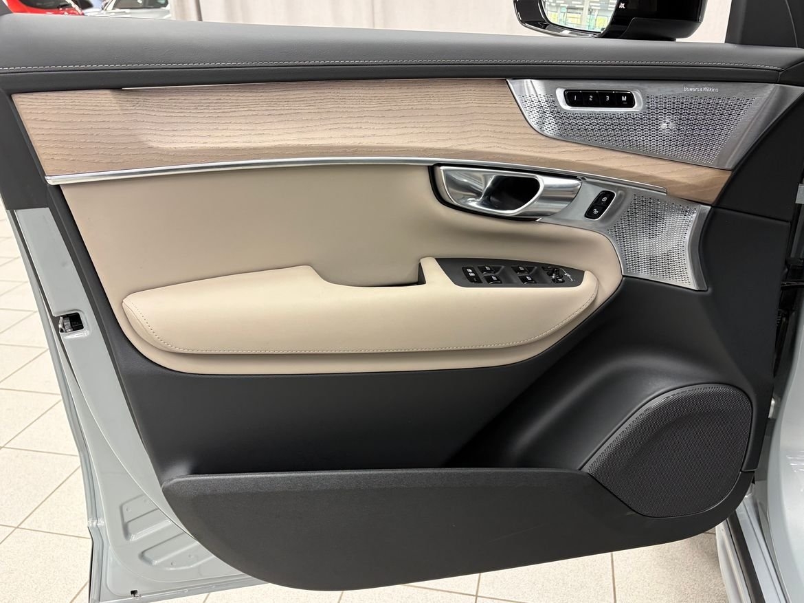 Volvo XC90 T8 Ultra Dark 2026, bild 4/10