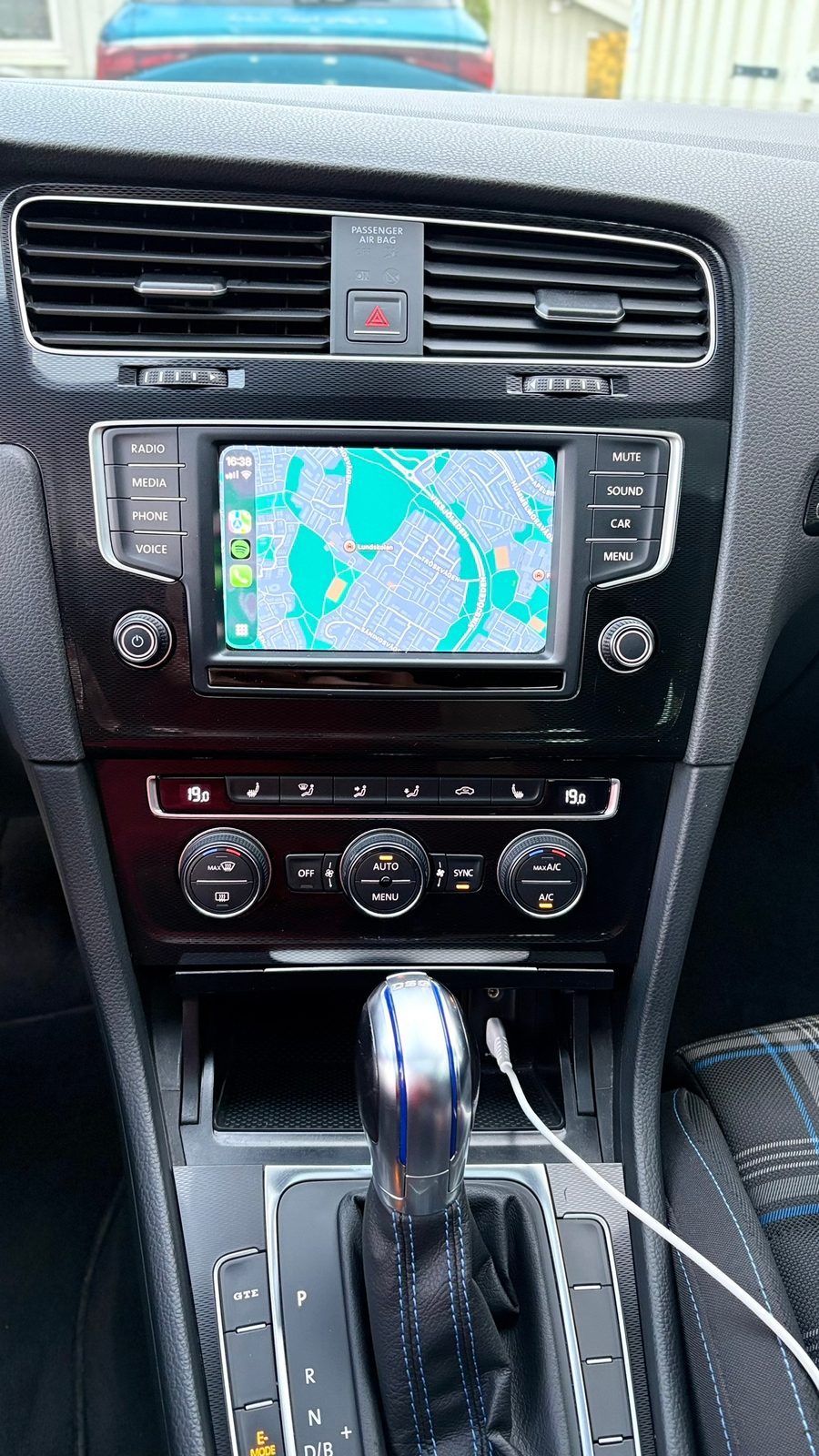 Volkswagen Golf GTE 2015, kuva 10/10