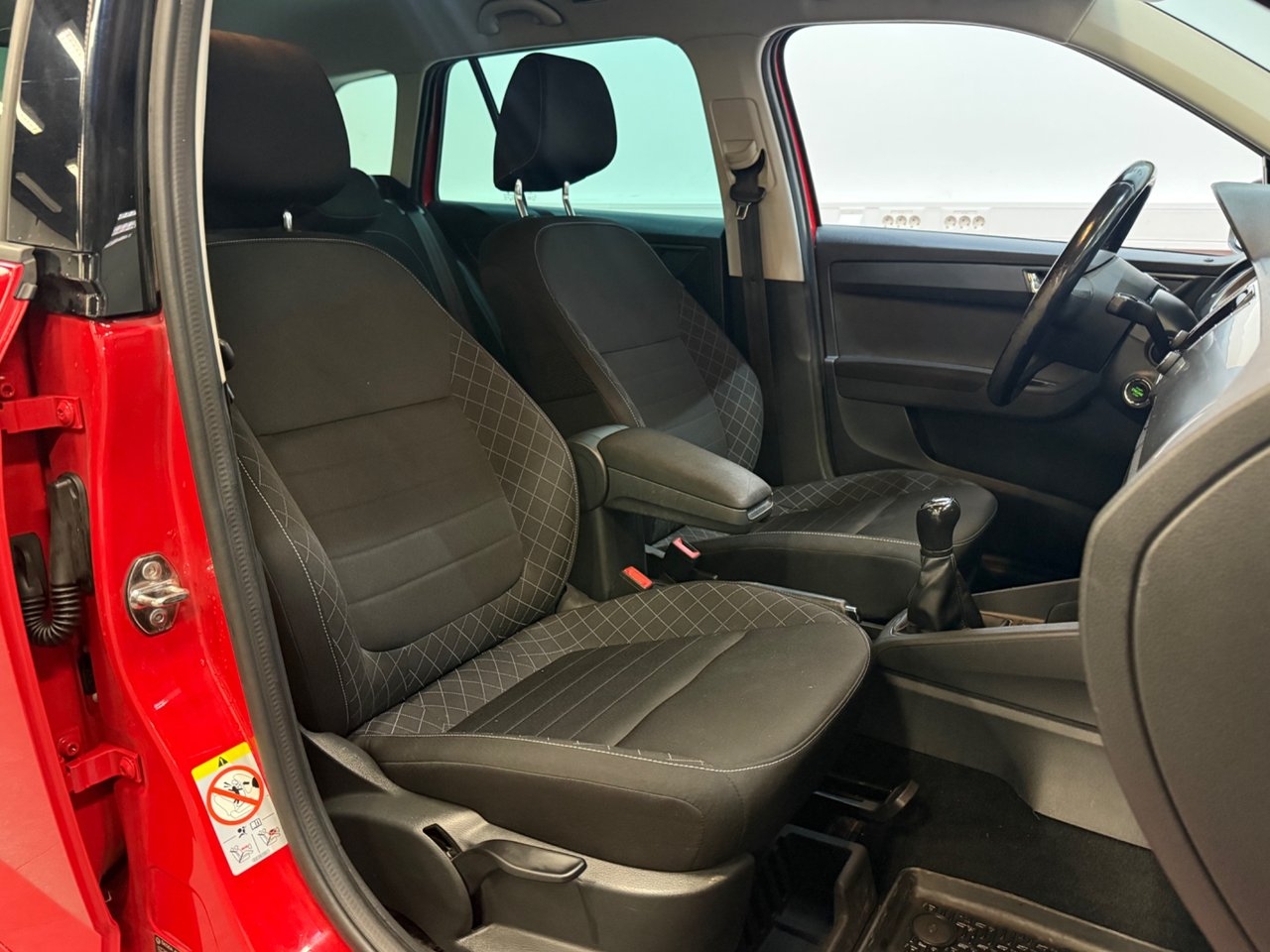 Skoda Fabia 1.2 TSI Style 2017, bild 4/10