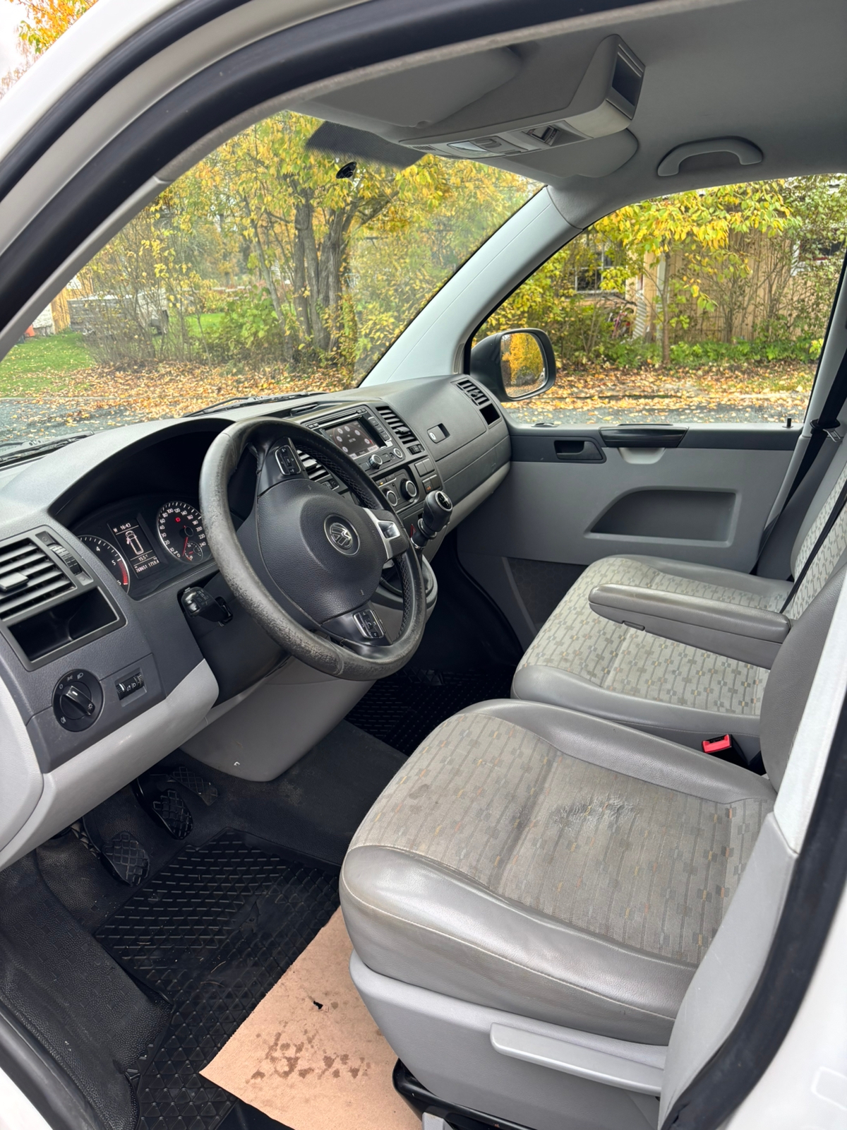 Volkswagen Transporter 2.0 TDI 2011, photo 6/8